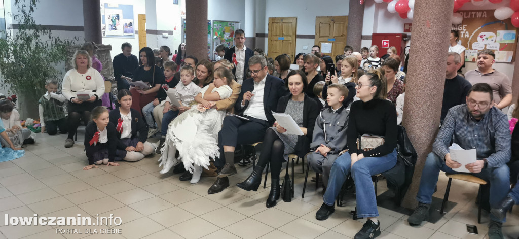 Wieczór pieśni patriotycznych w szkole Pijarskiej w Łowiczu