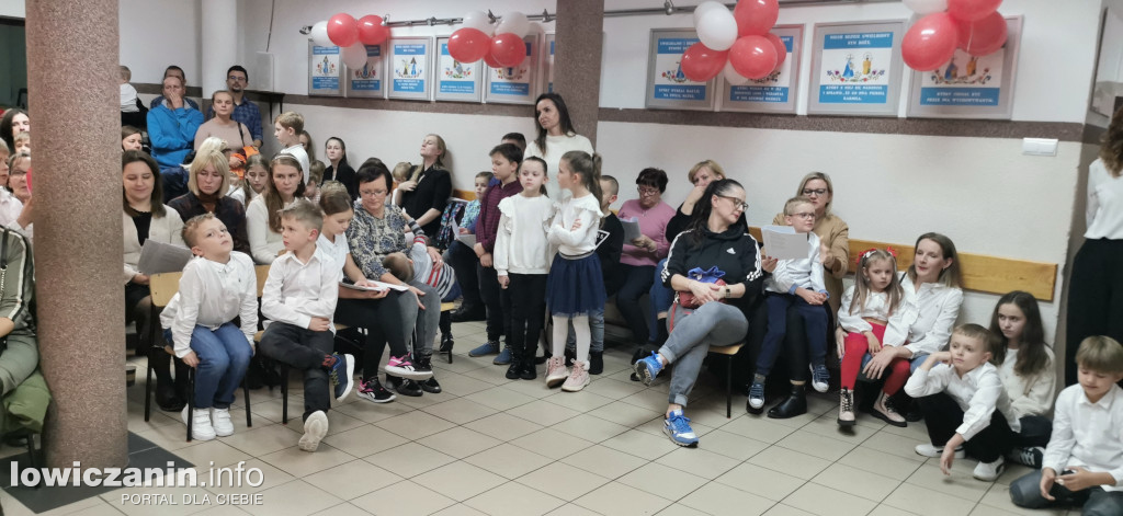 Wieczór pieśni patriotycznych w szkole Pijarskiej w Łowiczu