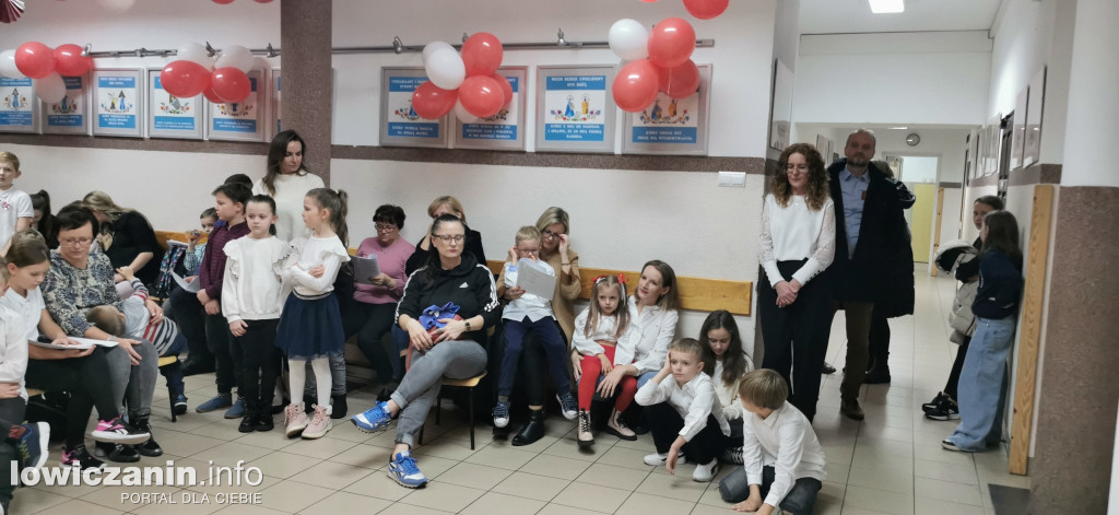 Wieczór pieśni patriotycznych w szkole Pijarskiej w Łowiczu