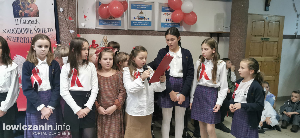 Wieczór pieśni patriotycznych w szkole Pijarskiej w Łowiczu