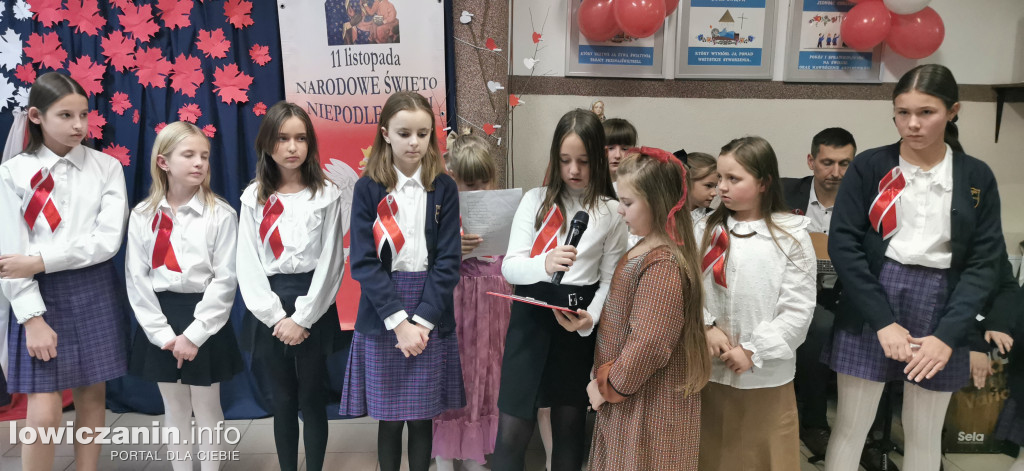 Wieczór pieśni patriotycznych w szkole Pijarskiej w Łowiczu