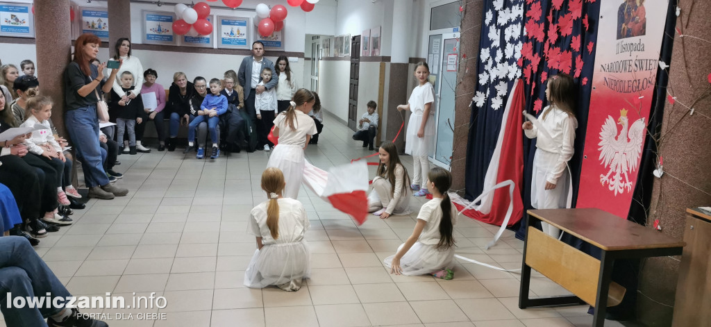 Wieczór pieśni patriotycznych w szkole Pijarskiej w Łowiczu