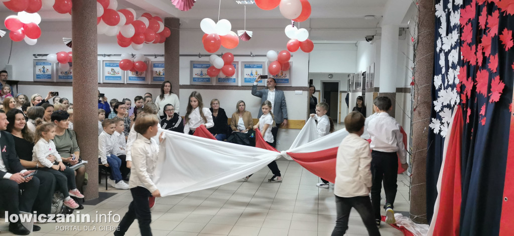 Wieczór pieśni patriotycznych w szkole Pijarskiej w Łowiczu