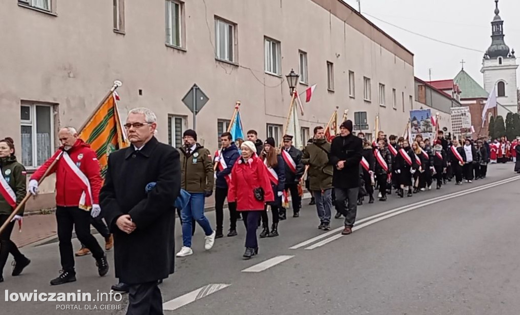 Procesja z relikwiami św. Wiktorii dotarła do katedry