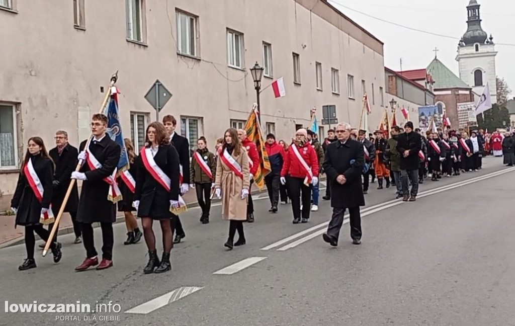 Procesja z relikwiami św. Wiktorii dotarła do katedry