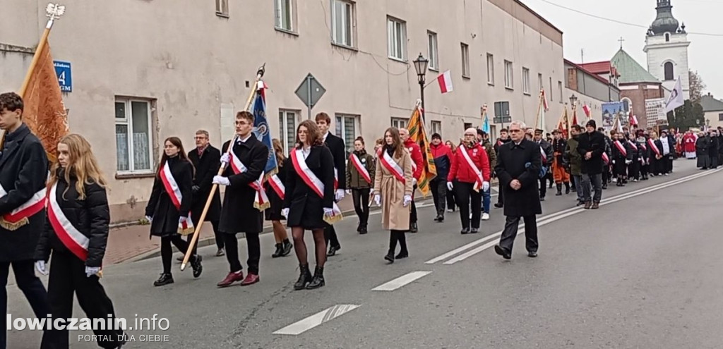 Procesja z relikwiami św. Wiktorii dotarła do katedry