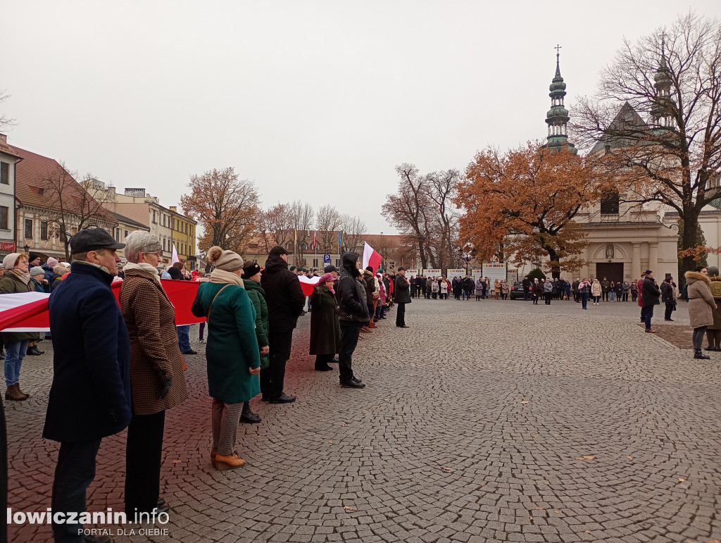 Procesja z relikwiami św. Wiktorii dotarła do katedry