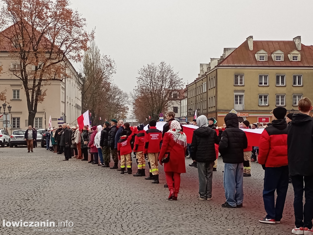 Procesja z relikwiami św. Wiktorii dotarła do katedry