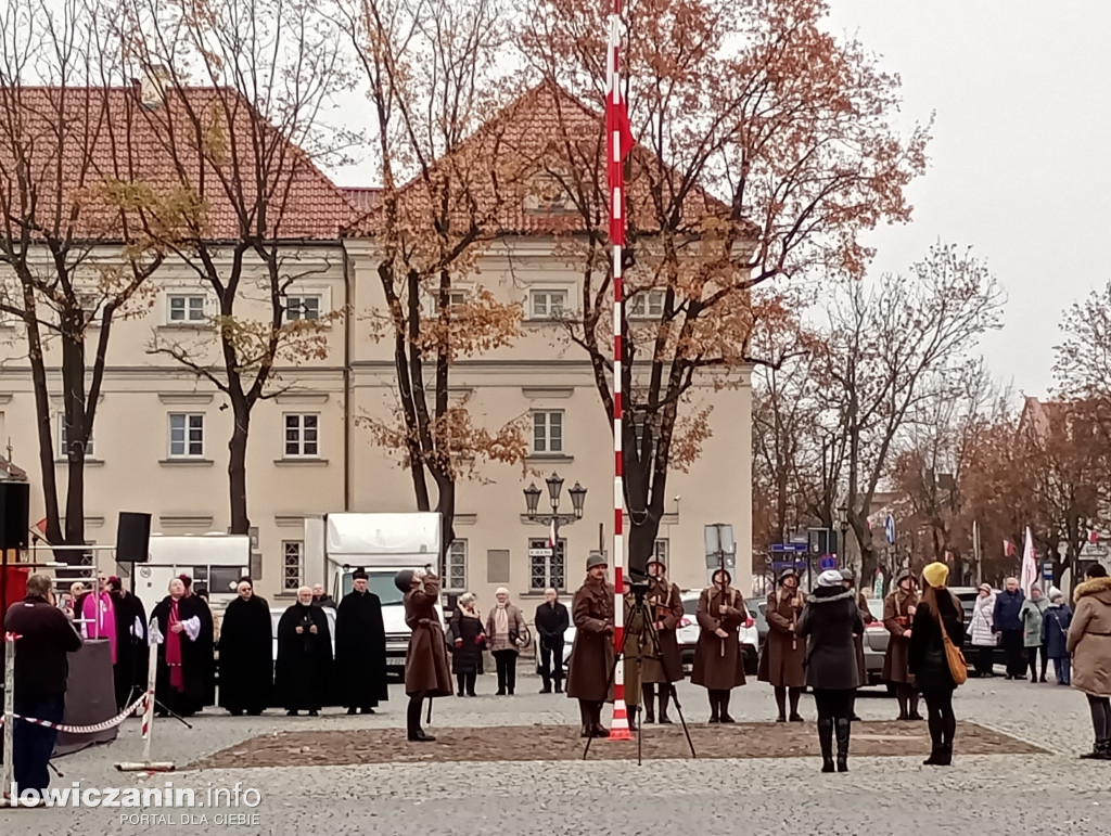 Procesja z relikwiami św. Wiktorii dotarła do katedry