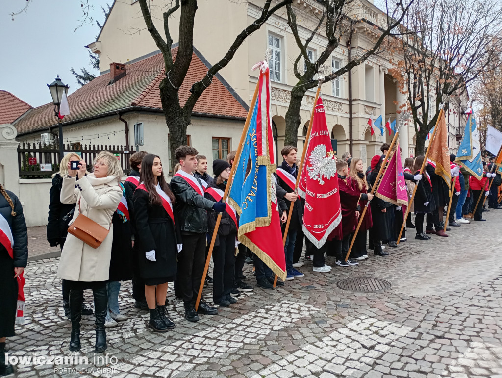 Procesja z relikwiami św. Wiktorii dotarła do katedry