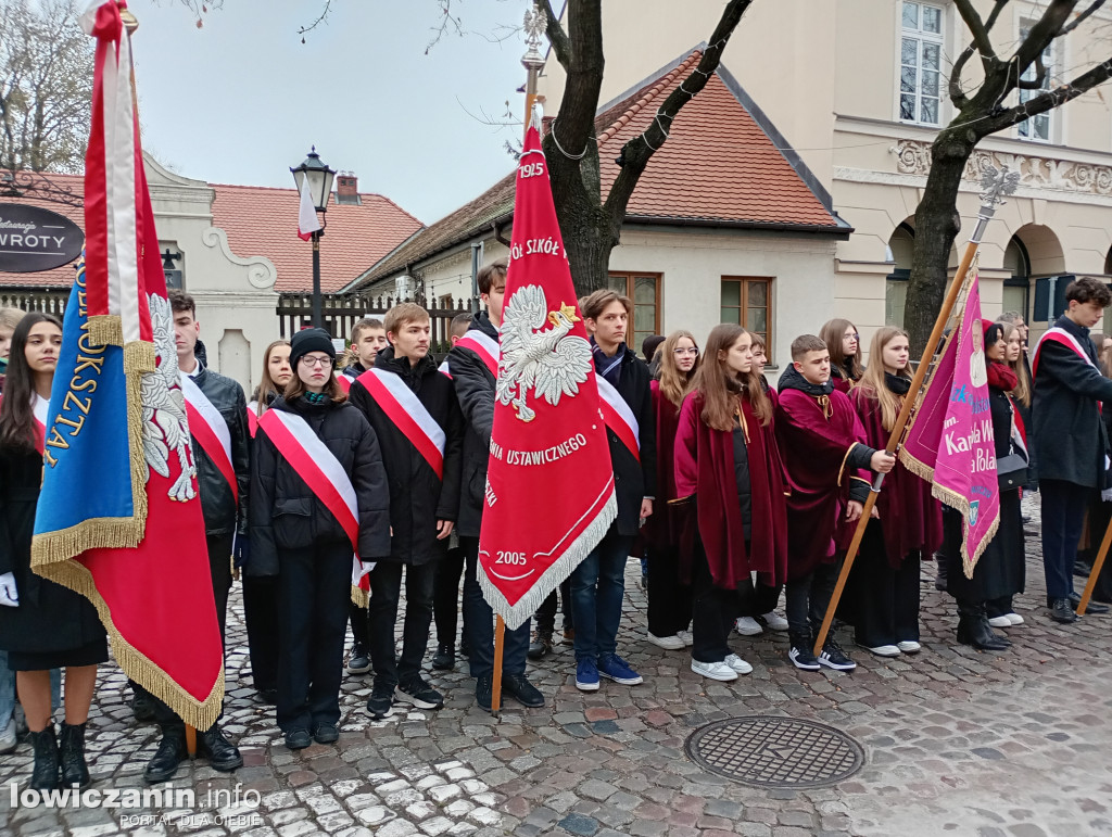 Procesja z relikwiami św. Wiktorii dotarła do katedry