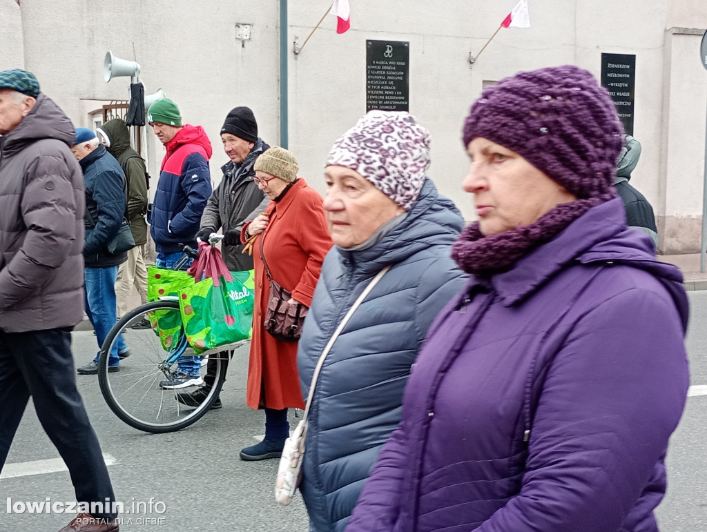 Procesja z relikwiami św. Wiktorii dotarła do katedry