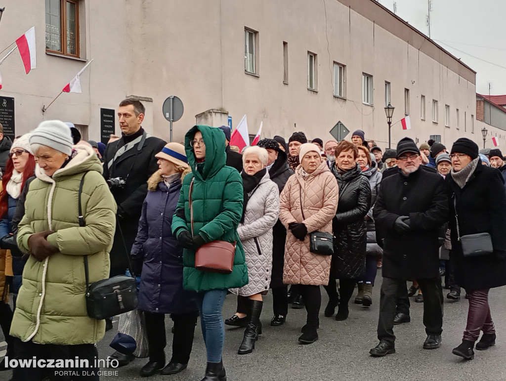 Procesja z relikwiami św. Wiktorii dotarła do katedry