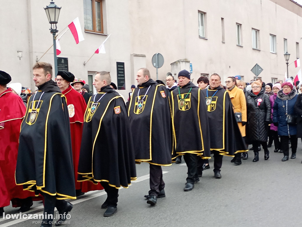 Procesja z relikwiami św. Wiktorii dotarła do katedry