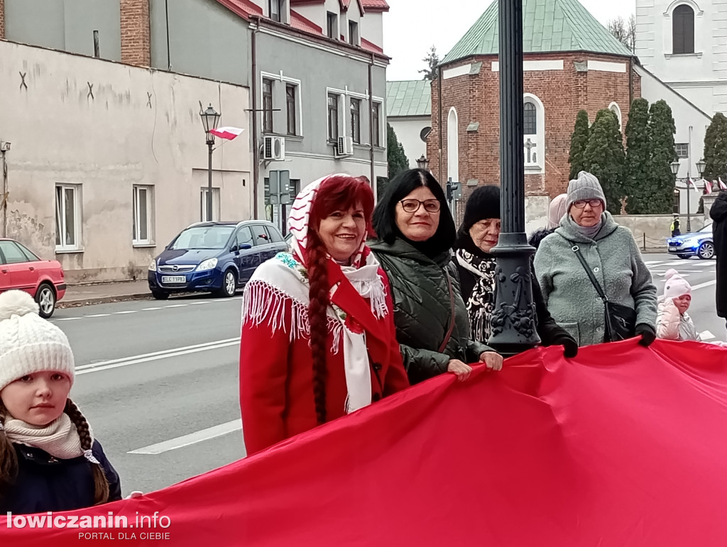 Procesja z relikwiami św. Wiktorii dotarła do katedry