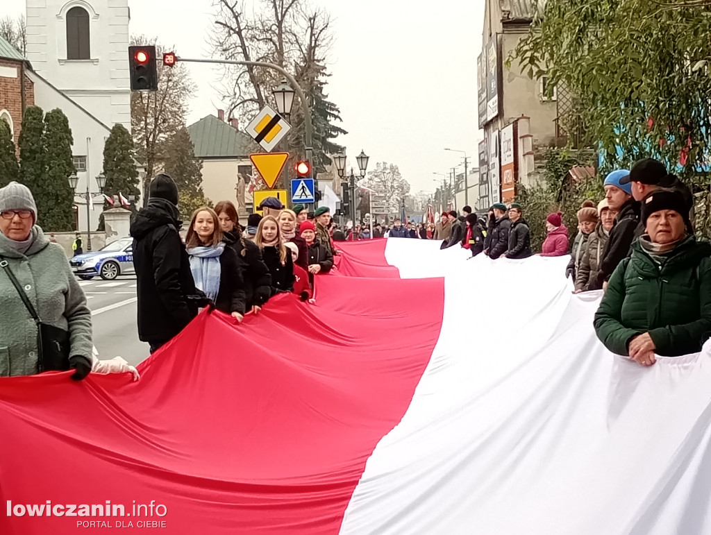 Procesja z relikwiami św. Wiktorii dotarła do katedry