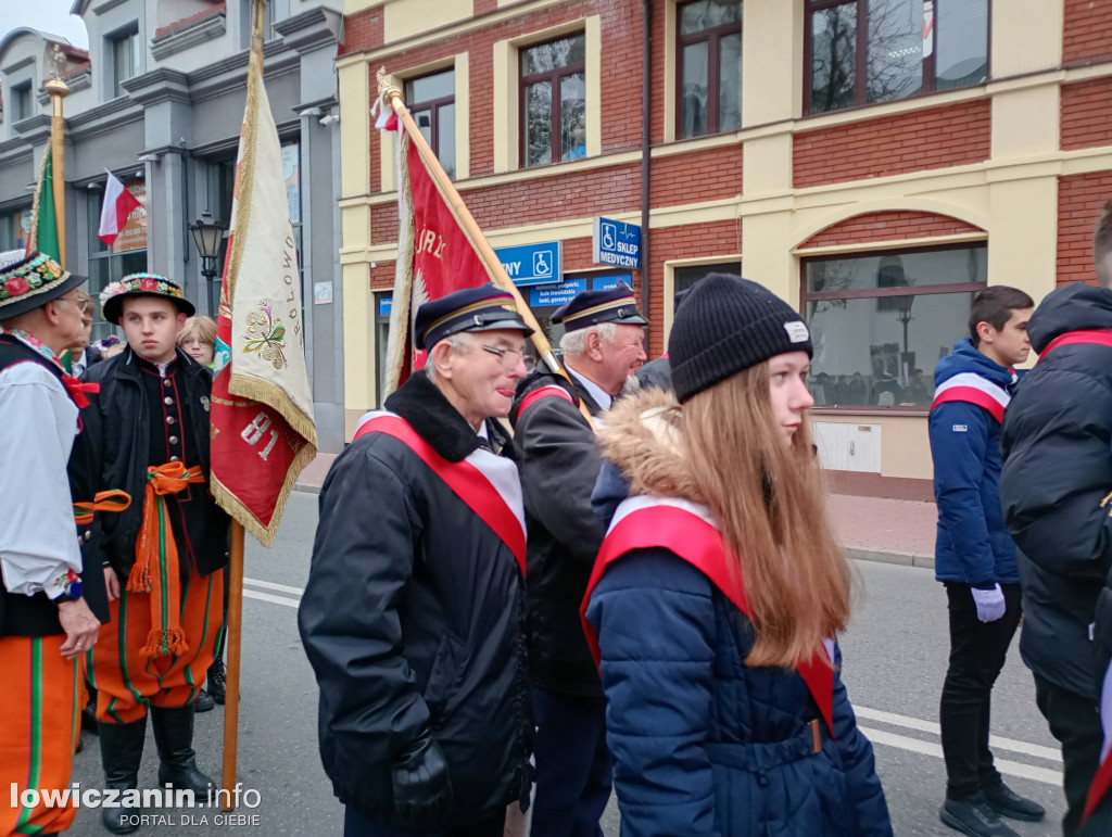 Procesja z relikwiami św. Wiktorii dotarła do katedry