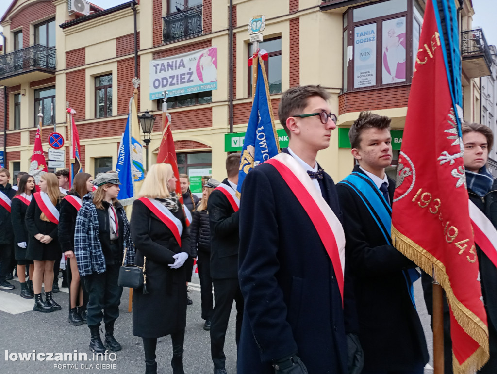 Procesja z relikwiami św. Wiktorii dotarła do katedry