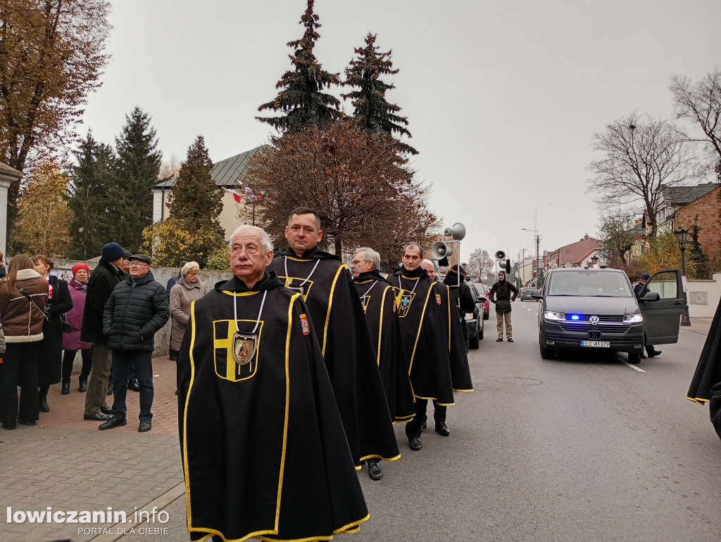 Procesja z relikwiami św. Wiktorii dotarła do katedry