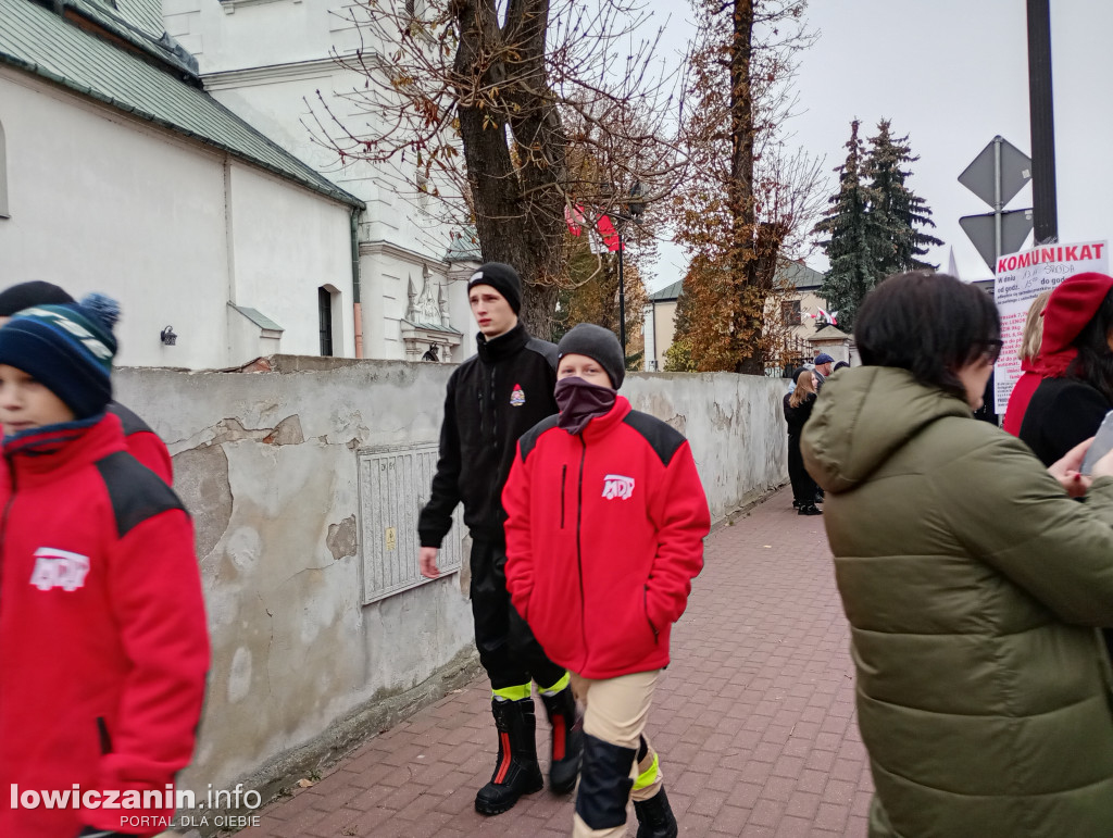 Procesja z relikwiami św. Wiktorii dotarła do katedry