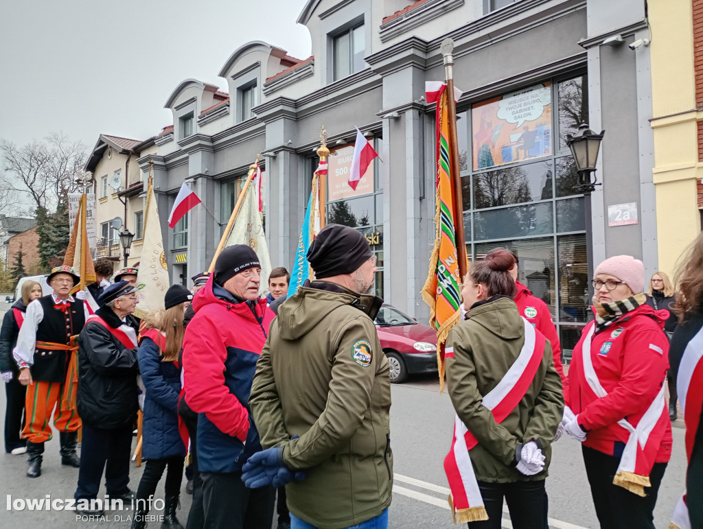 Procesja z relikwiami św. Wiktorii dotarła do katedry