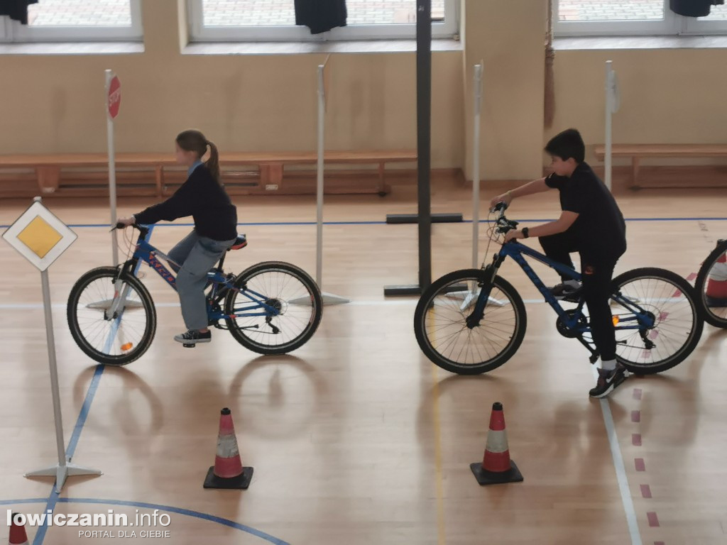 Egzamin na kartę rowerową w Szkołach Pijarskich