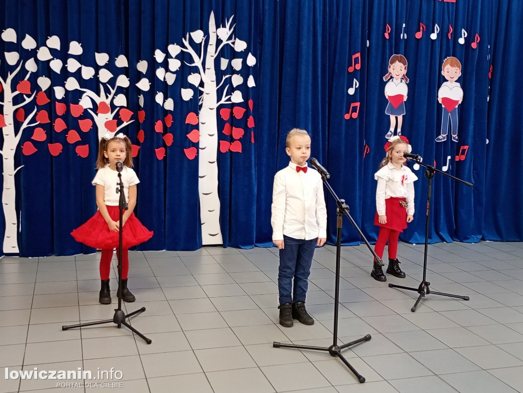 Konkurs pieśni patriotycznych w SP nr 2 w Głownie