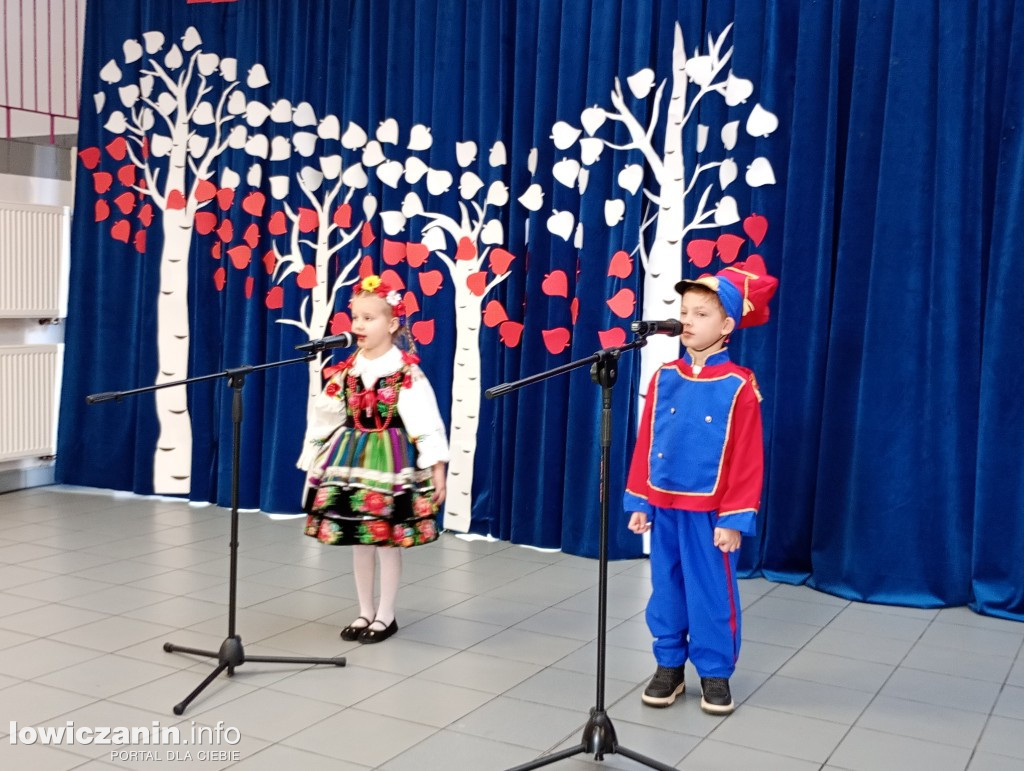 Konkurs pieśni patriotycznych w SP nr 2 w Głownie