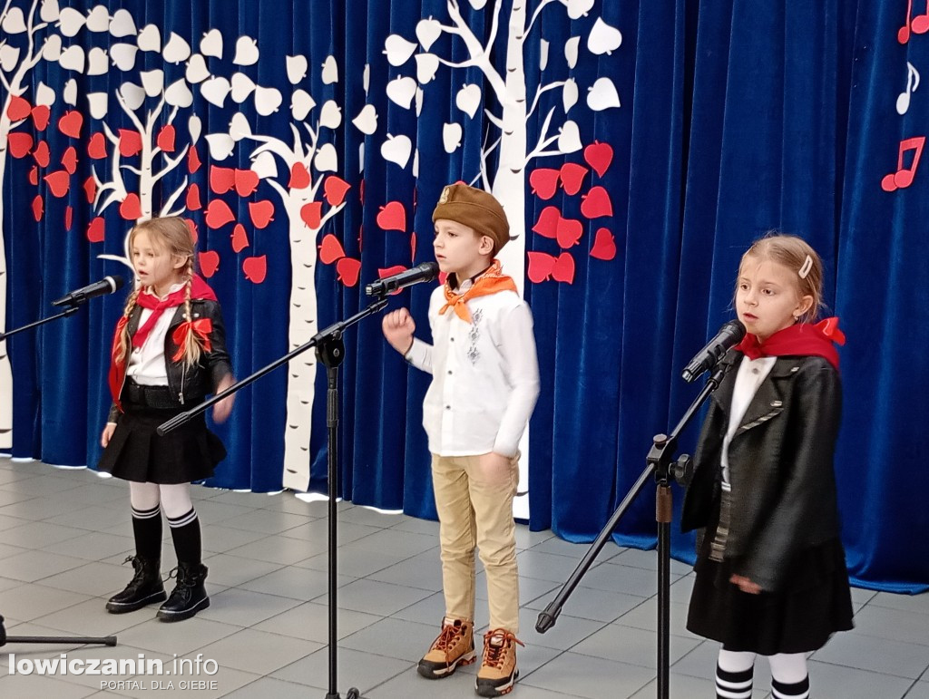 Konkurs pieśni patriotycznych w SP nr 2 w Głownie