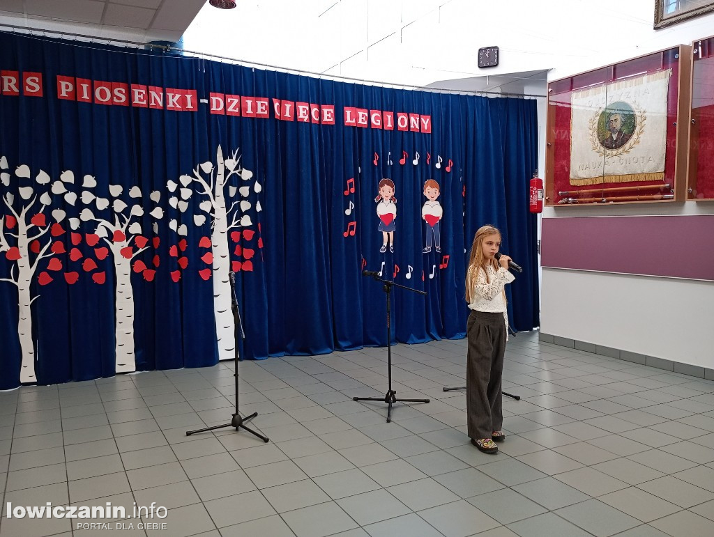 Konkurs pieśni patriotycznych w SP nr 2 w Głownie