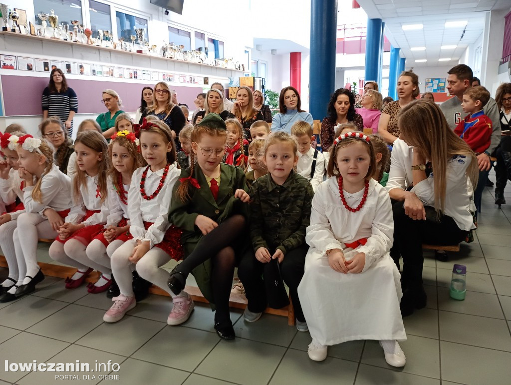 Konkurs pieśni patriotycznych w SP nr 2 w Głownie