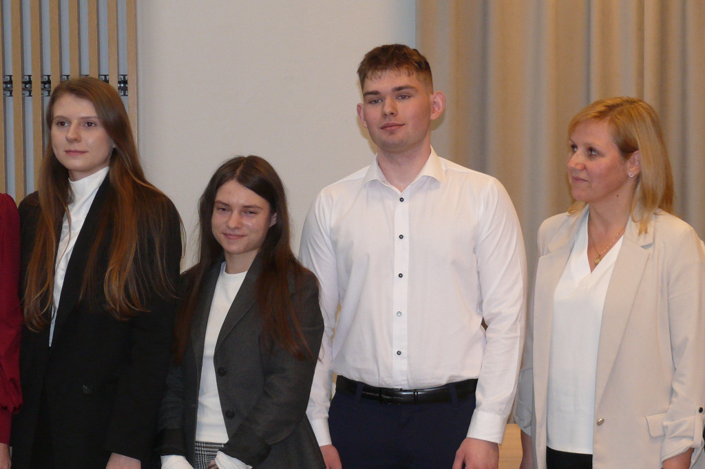 Stypendia naukowe Wójta Gminy Łowicz dla najzdolniejszych studentów