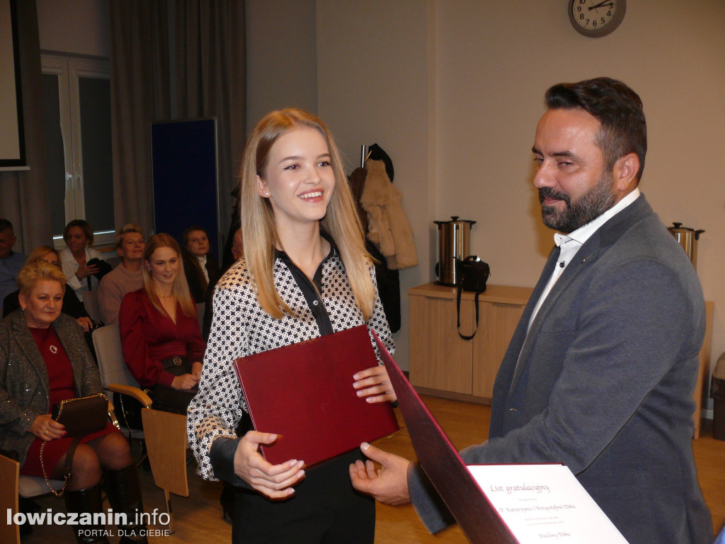 Stypendia naukowe Wójta Gminy Łowicz dla najzdolniejszych studentów