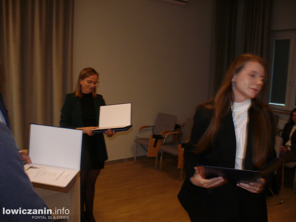 Stypendia naukowe Wójta Gminy Łowicz dla najzdolniejszych studentów