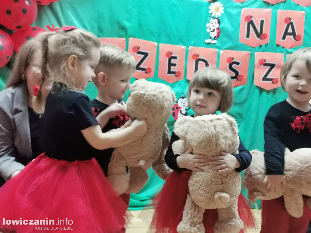 Ślubowanie Biedronek w Przedszkolu Jasia i Małgosi