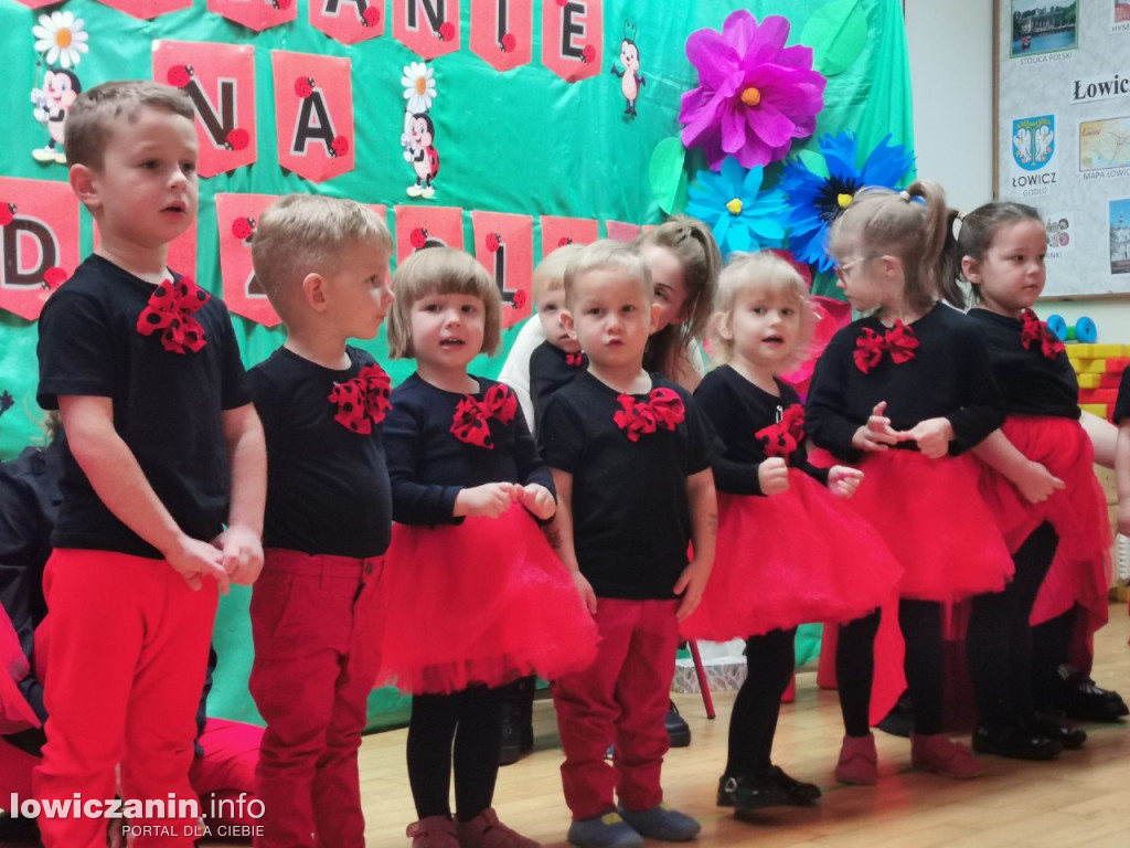 Ślubowanie Biedronek w Przedszkolu Jasia i Małgosi