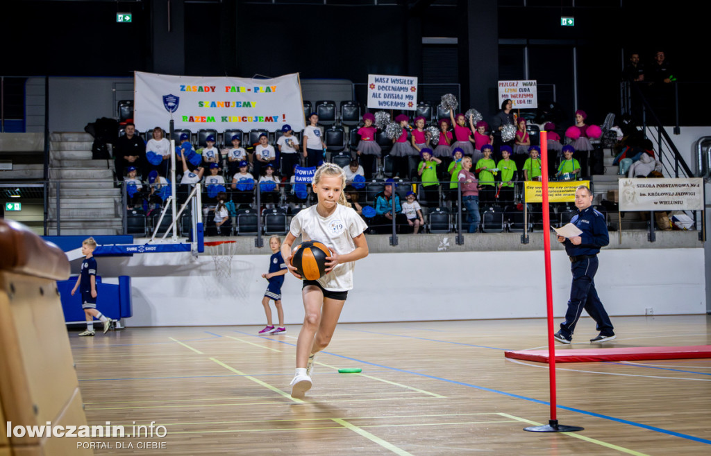 Uczniowie z Łowicza błyszczą na finale Policyjnej Akademii Bezpieczeństwa