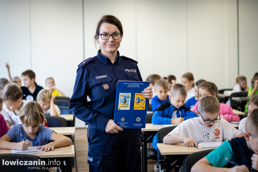 Uczniowie z Łowicza błyszczą na finale Policyjnej Akademii Bezpieczeństwa