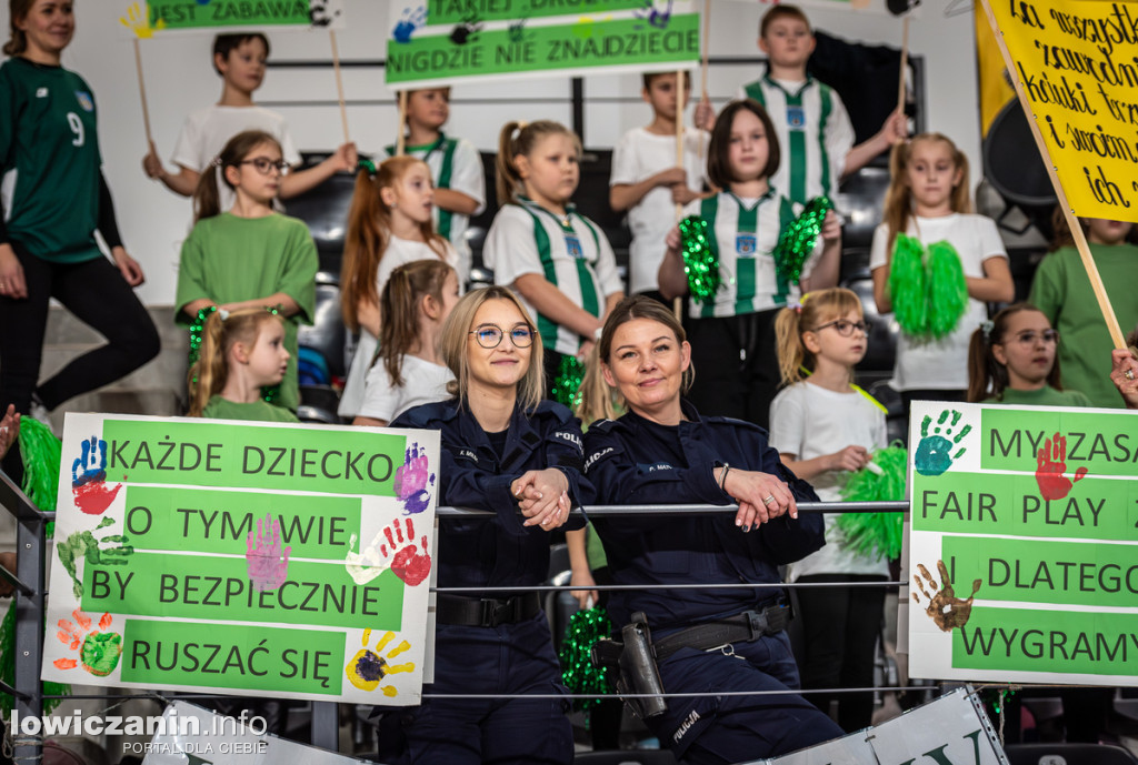 Uczniowie z Łowicza błyszczą na finale Policyjnej Akademii Bezpieczeństwa