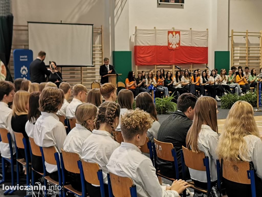 Otwarcie hali sportowej przy łowickim Ekonomiku
