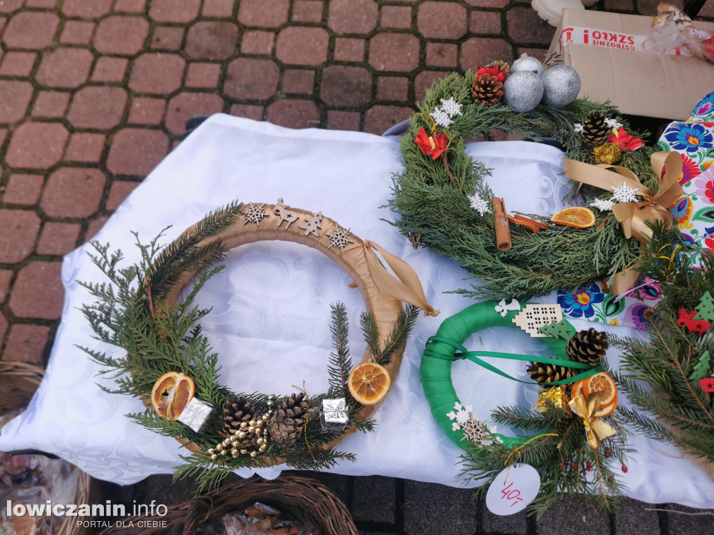 KGW Stachlewianki sprzedawało wieńce świąteczne