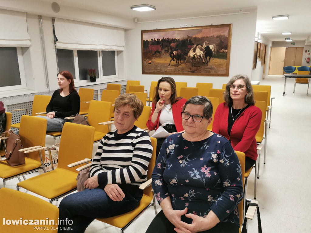 Spotkanie autorskie Magdaleny Kołosowskiej w Miejskiej Bibliotece w Łowiczu