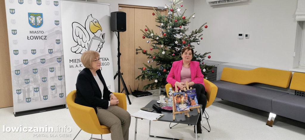 Spotkanie autorskie Magdaleny Kołosowskiej w Miejskiej Bibliotece w Łowiczu
