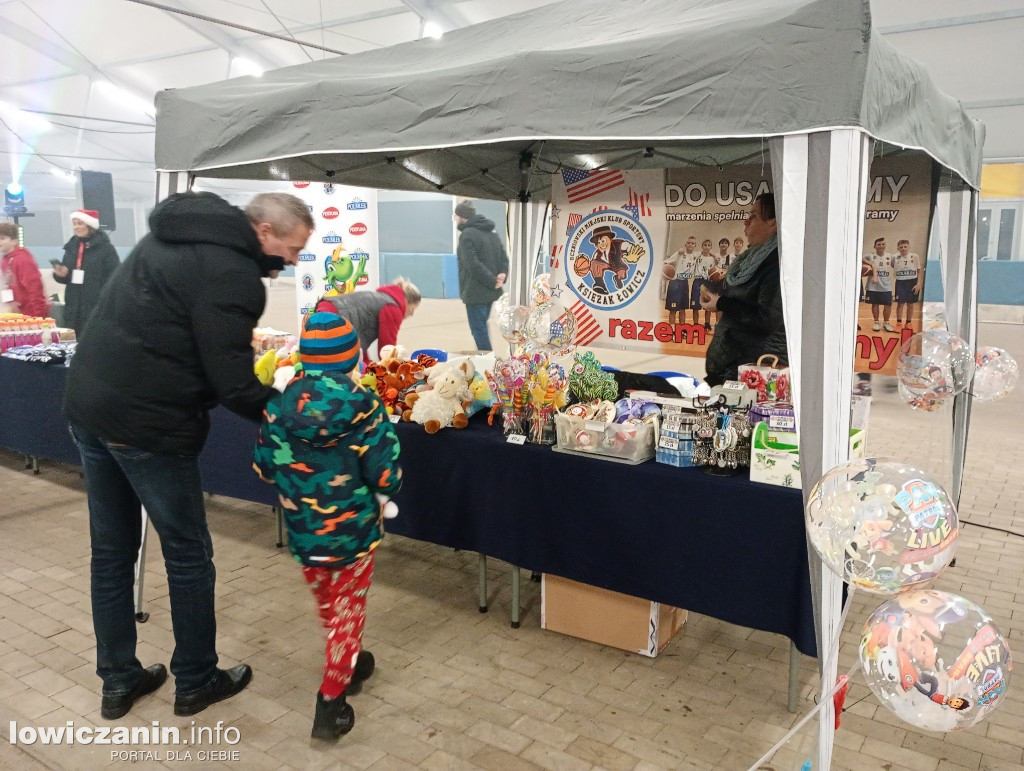 Mikołajkowa dyskoteka na rolkach w Domaniewicach