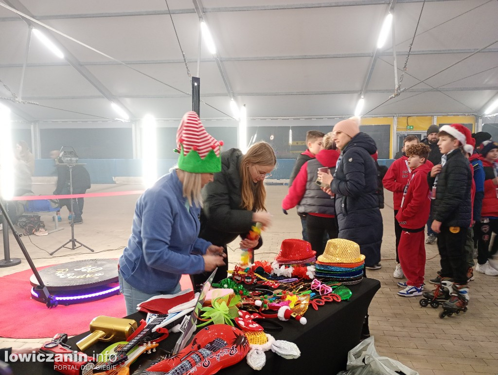 Mikołajkowa dyskoteka na rolkach w Domaniewicach