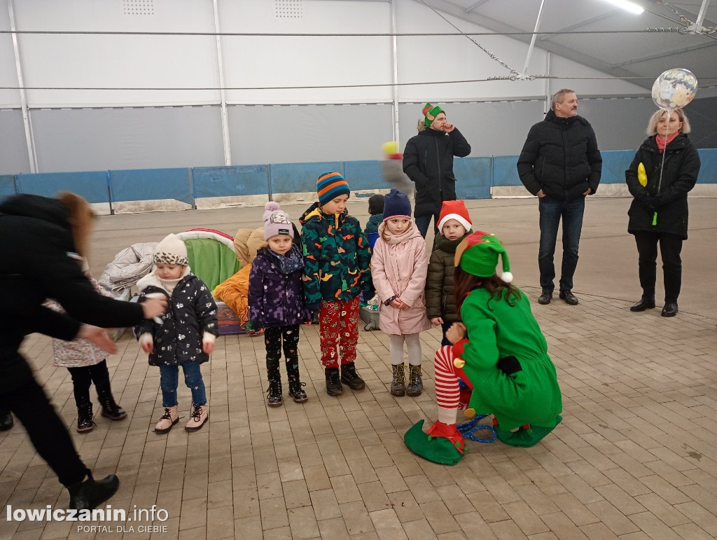 Mikołajkowa dyskoteka na rolkach w Domaniewicach