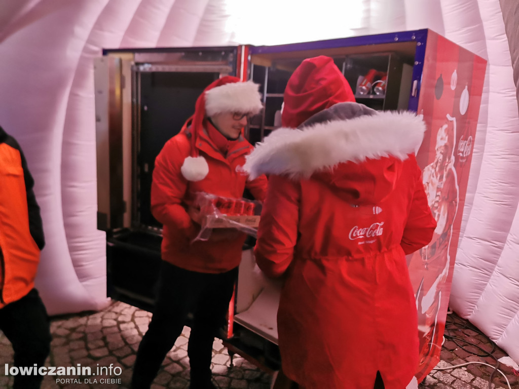 Ciężarówka Coca-Coli w Łowiczu przyciągnęła tłumy
