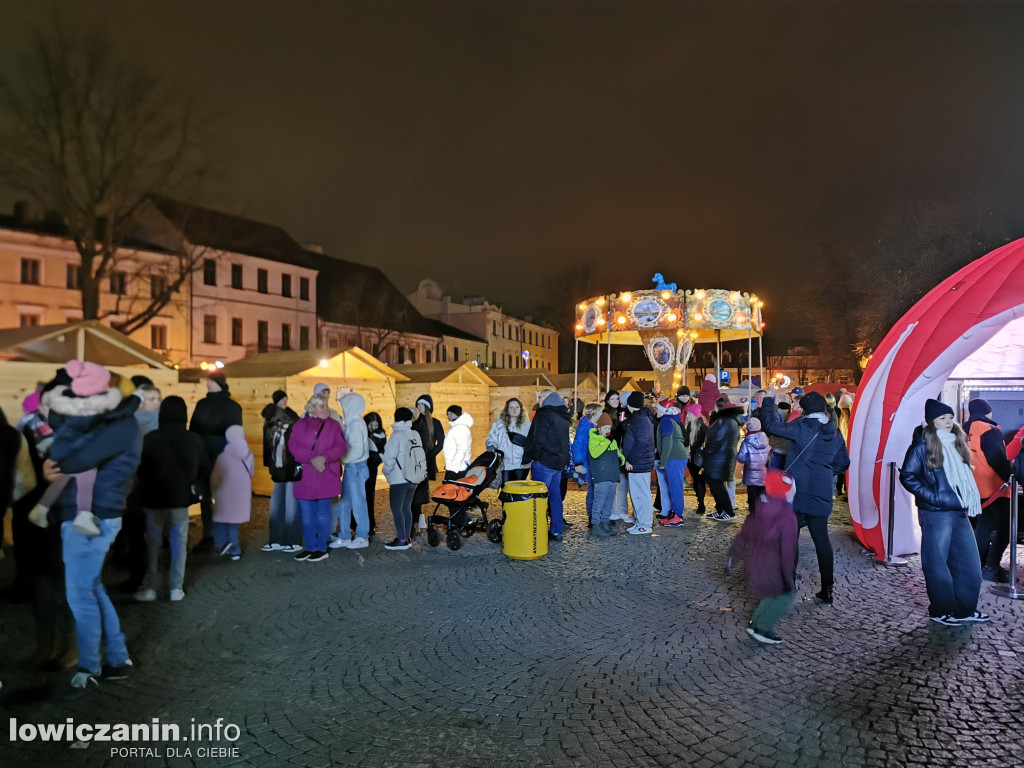 Ciężarówka Coca-Coli w Łowiczu przyciągnęła tłumy