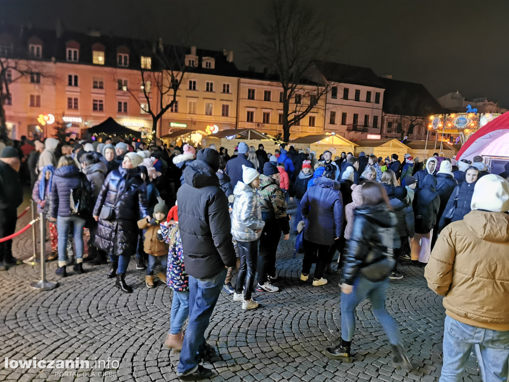 Ciężarówka Coca-Coli w Łowiczu przyciągnęła tłumy