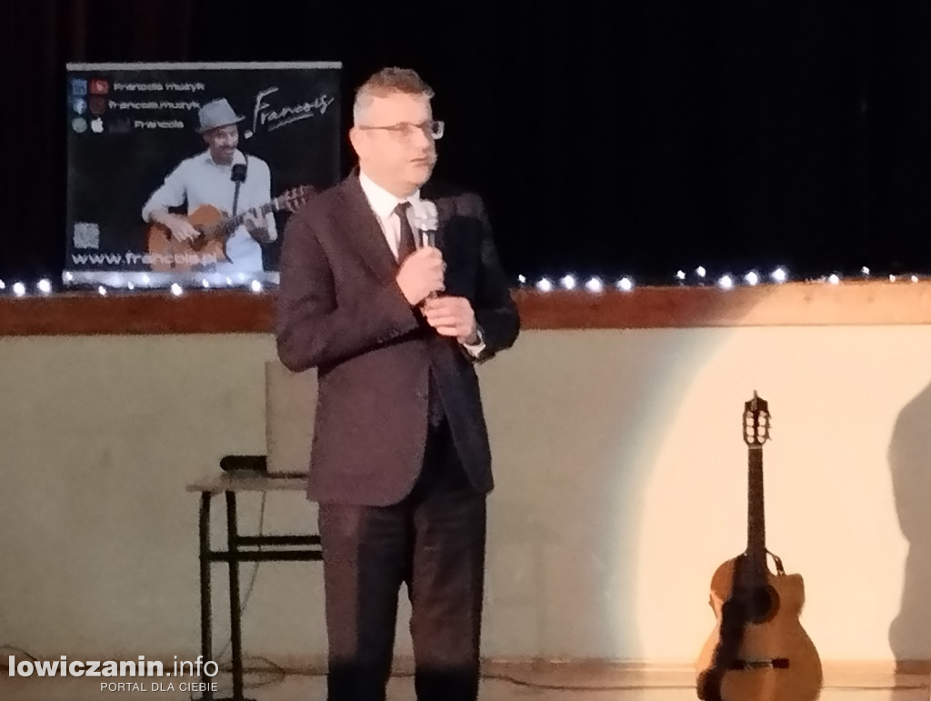 Łowicz. Koncert polsko-francuski w szkole pijarskiej